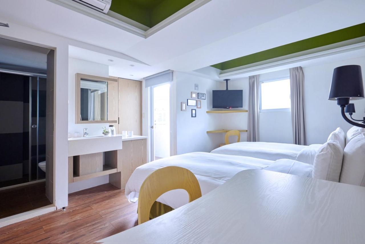 Papersun Hotel Taipei Exterior photo
